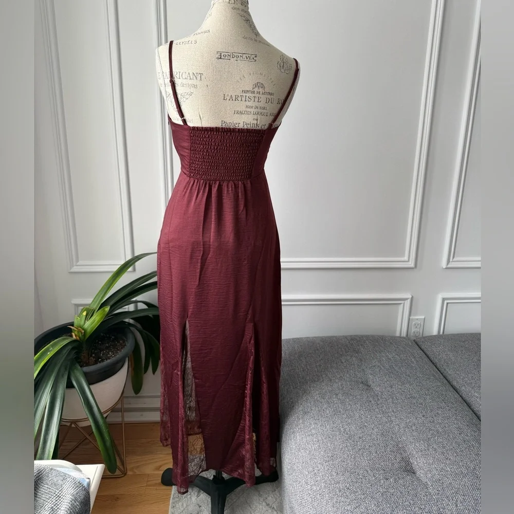 Betsey Johnson Burgundy Midi Dress - Picture 2 of 9
